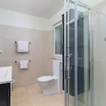 Gorgeous In With Jacuzzi Tatil Evi Režanci