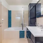 Gorgeous In With Jacuzzi * Režanci