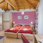 Tatil Evi Gorgeous In With Jacuzzi