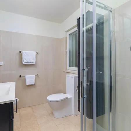 Luxurious In Vakantiehuis Režanci